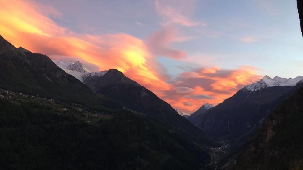 Bergbeiz Morgenrot B&B Embd Екстер'єр фото